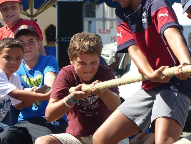 Kids playing tug-o-war